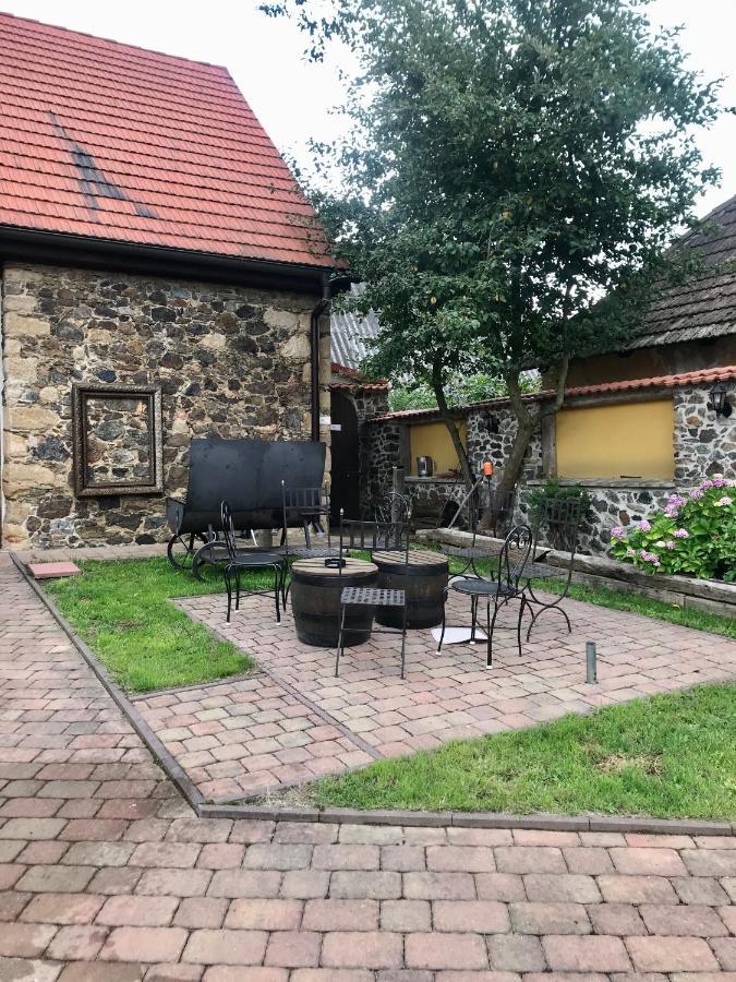 Penzion Hrádecký Dvůr Plzeň Exterior foto